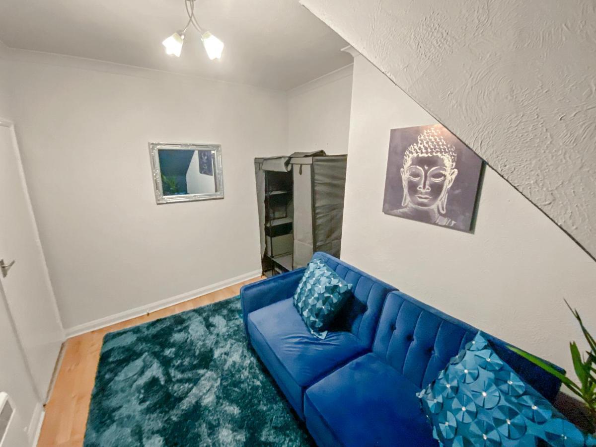 Апартаменти 2 Bed Central Hub In Medway Чатем Екстер'єр фото