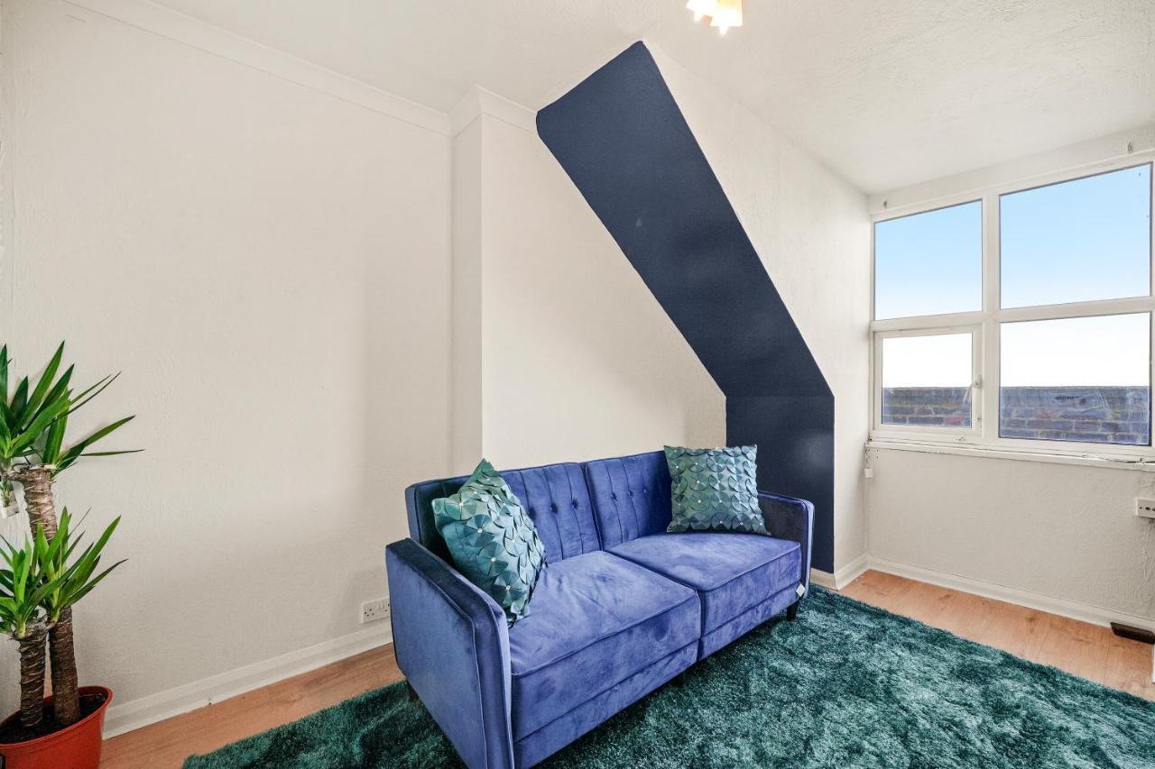Апартаменти 2 Bed Central Hub In Medway Чатем Екстер'єр фото
